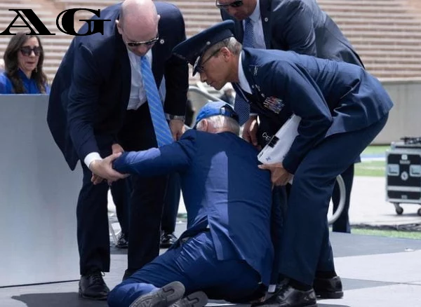 الرئيس بايدن يتعثر ويسقط في حفل تخرج أكاديمية القوات الجوية